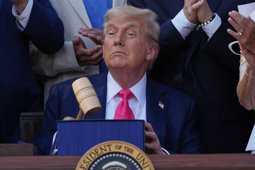 Medicaid Work Rule Fuels Political Clash in Trump’s New Bill