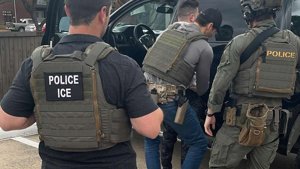 Arlington, ICE ile Polis İşbirliğini Kısıtladı