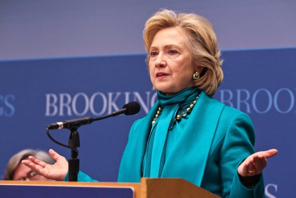 Clinton’dan GOP’un Doğum Politikalarına Sert Eleştiri
