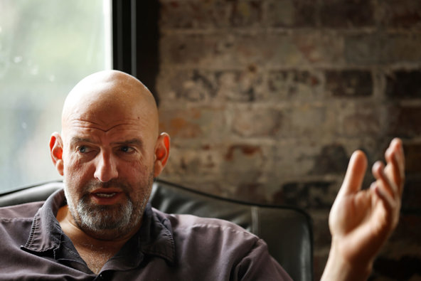 Fetterman ve Pentagon, Trump’ın İran Saldırılarını Övdü