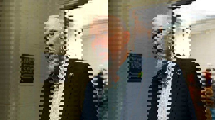 Roy fordert DOGE-Kontrolle, GOP verteidigt Trump-Gesetz