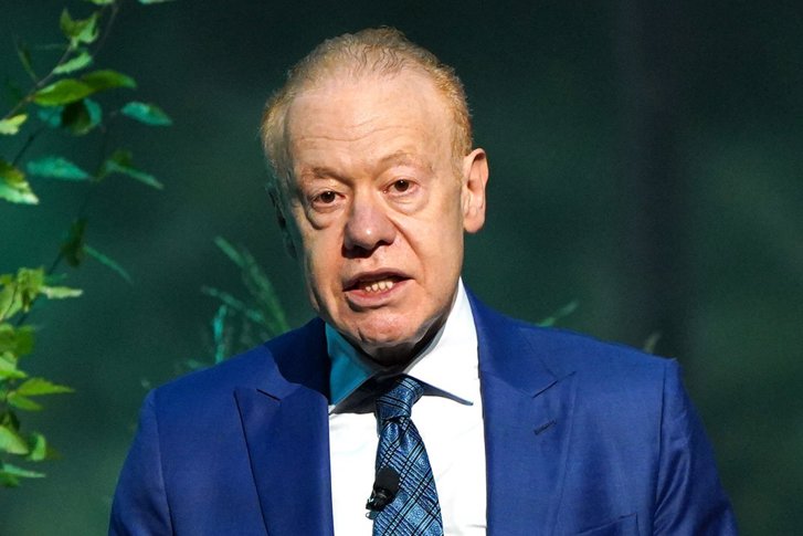 Pratt’tan Trump’a 5 Milyar Dolarlık Destek - Anthony Pratt, Trump’ın ABD üretimini artırma girişimine 5 milyar dolarlık yatırım sözü verdi.