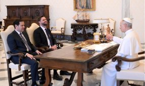 Vance, Rubio Meet Pope Leo XIV at Vatican