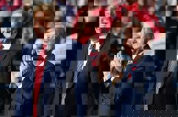 Graham, Trump’ın Sınır Güvenliği Planını İlerletiyor - Senatör Graham, Trump’ın 150 milyar dolarlık sınır planını Cumhuriyetçi itirazlara rağmen ilerletiyor.