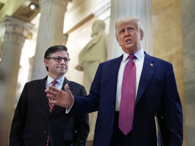 Konservative drohen Trumps Gesetz wegen Defizit und Medicaid zu blockieren - Konservative Abgeordnete warnen, dass Trumps wichtiges Gesetz im Repräsentantenhaus wegen Defizit- und Medicaid-Bedenken scheitern könnte.