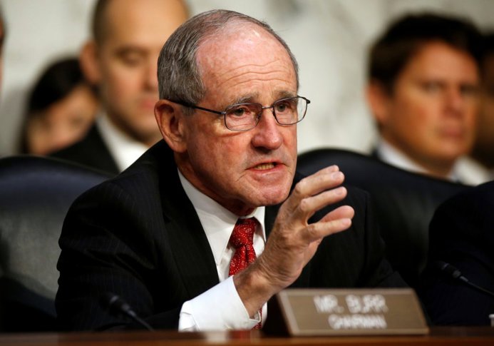 Risch lobt Trumps Afrika-Strategie angesichts von Sicherheitsrisiken - Senator Jim Risch lobt Präsident Trumps Afrika-Ansatz und hebt Sicherheitsrisiken, wirtschaftliches Potenzial und die Notwendigkeit hervor, China, Russland und Iran entgegenzutreten.