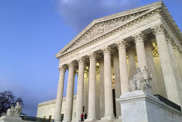 Supreme Court Backs Trump on Deportations, Florida Seeks Immigration Law