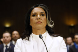 Gabbard: Comey Trump’a Tehditten Hapse Girmeli