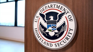 DHS, Göçmen Kararlarını Durduran Mahkeme Nedeniyle Maryland Yargıçlarına Dava Açtı