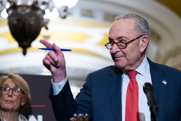 Schumer Slams Qatar Jet Gift as Bribery