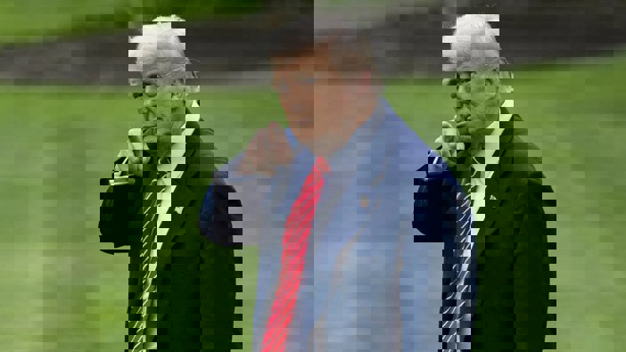 Trump protestocuları uyardı, Harris eleştirildi