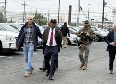 Newark Belediye Başkanı ICE Protestosunda Tutuklandı