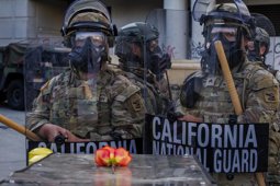 Trump entsendet weitere Truppen nach Los Angeles wegen Anti-ICE-Unruhen